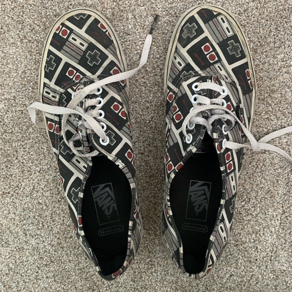 Vans Nintendo Edition 🎮 - Picture 3 of 5